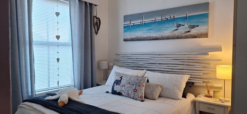 2 Bedroom Property for Sale in Sandbaai Western Cape